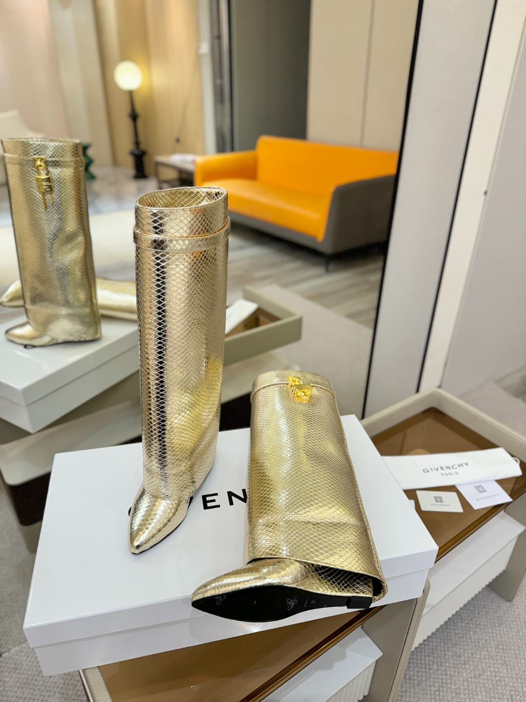 专柜正品级定制版本GIVENCHY纪梵希 Shark Lock 系列 挂锁 长靴 新款，市面最高版本👍👍