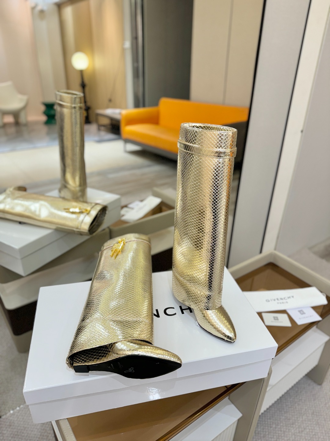 专柜正品级定制版本GIVENCHY纪梵希 Shark Lock 系列 挂锁 长靴 新款，市面最高版本👍👍