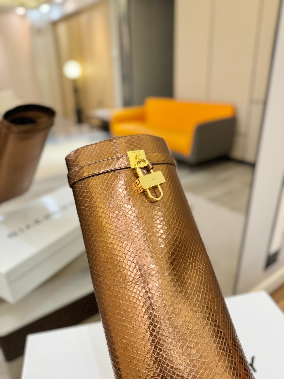 专柜正品级定制版本GIVENCHY纪梵希 Shark Lock 系列 挂锁 长靴 新款，市面最高版本👍👍