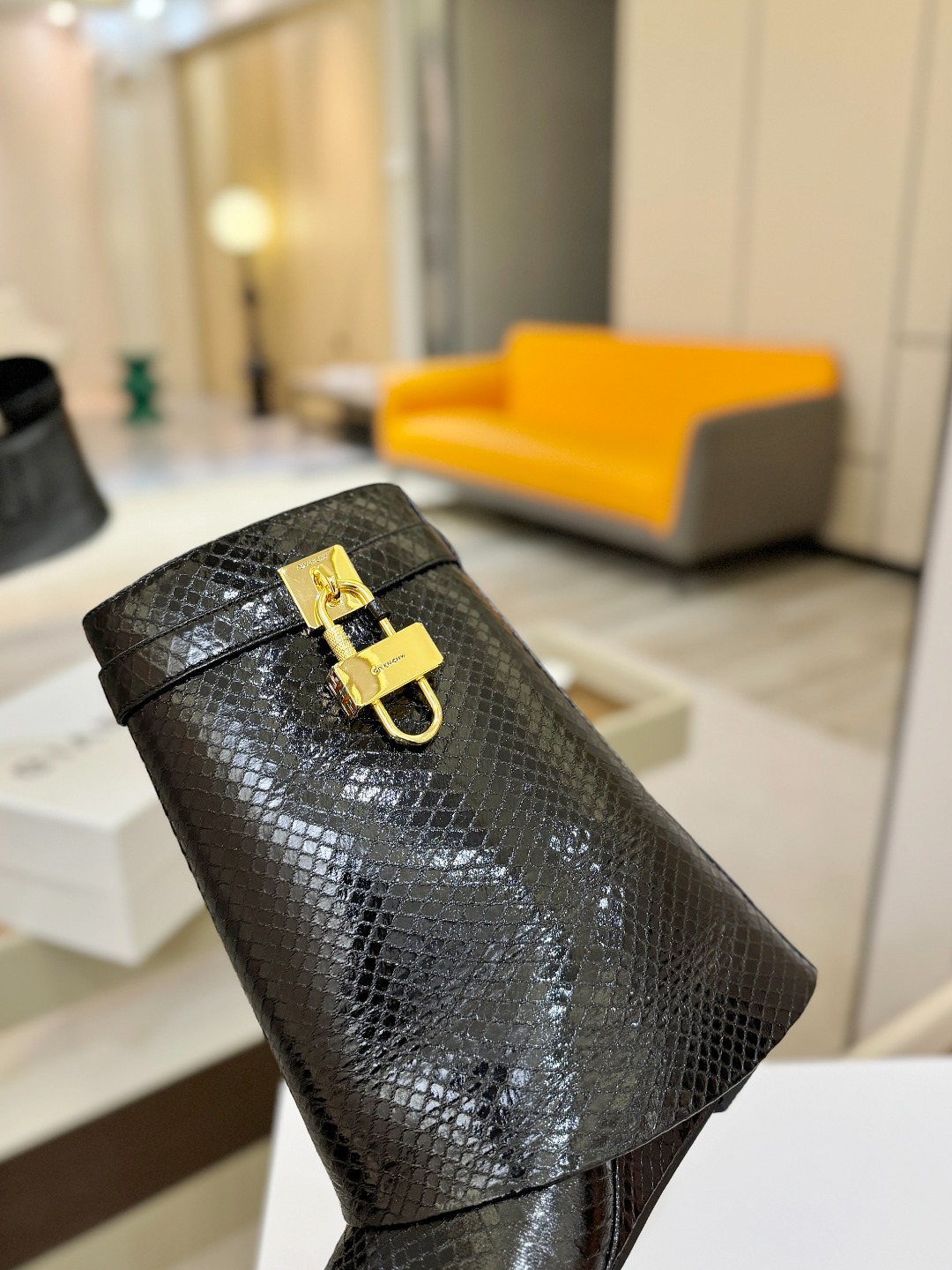 专柜正品级定制版本GIVENCHY纪梵希 Shark Lock 系列 挂锁 短靴 新款，市面最高版本👍👍