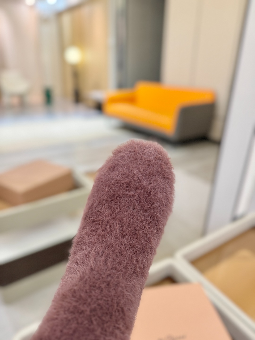 品 牌：Gianvito RossiGianvito Rossi 25秋冬新款 罗西 GR毛线针织高跟袜