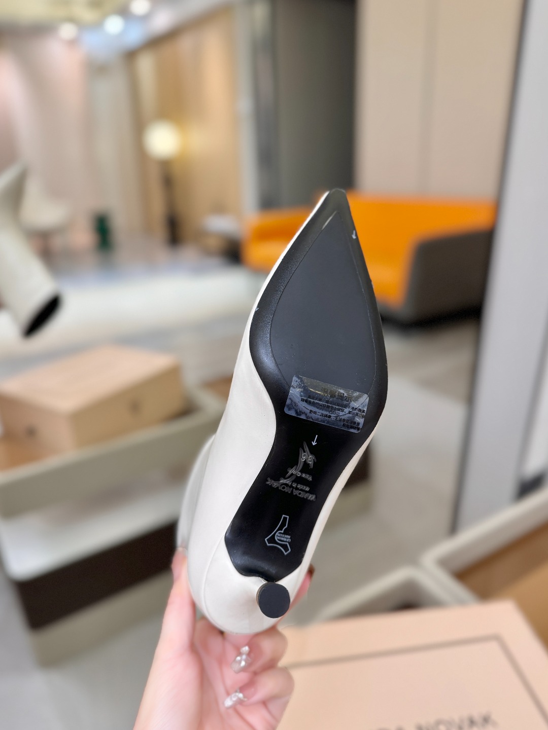 Vanda Novak 正品代购支持验货 秋冬 备货中，可正常接单 小牛皮尺码:34－42 {41.42