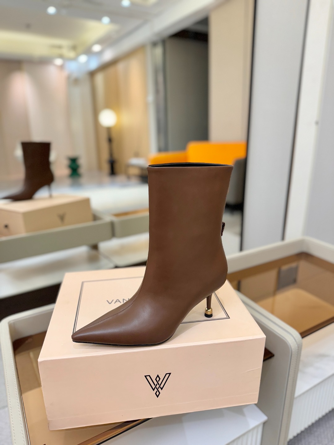 Vanda Novak 正品代购支持验货 秋冬 备货中，可正常接单 小牛皮尺码:34－42 {41.42