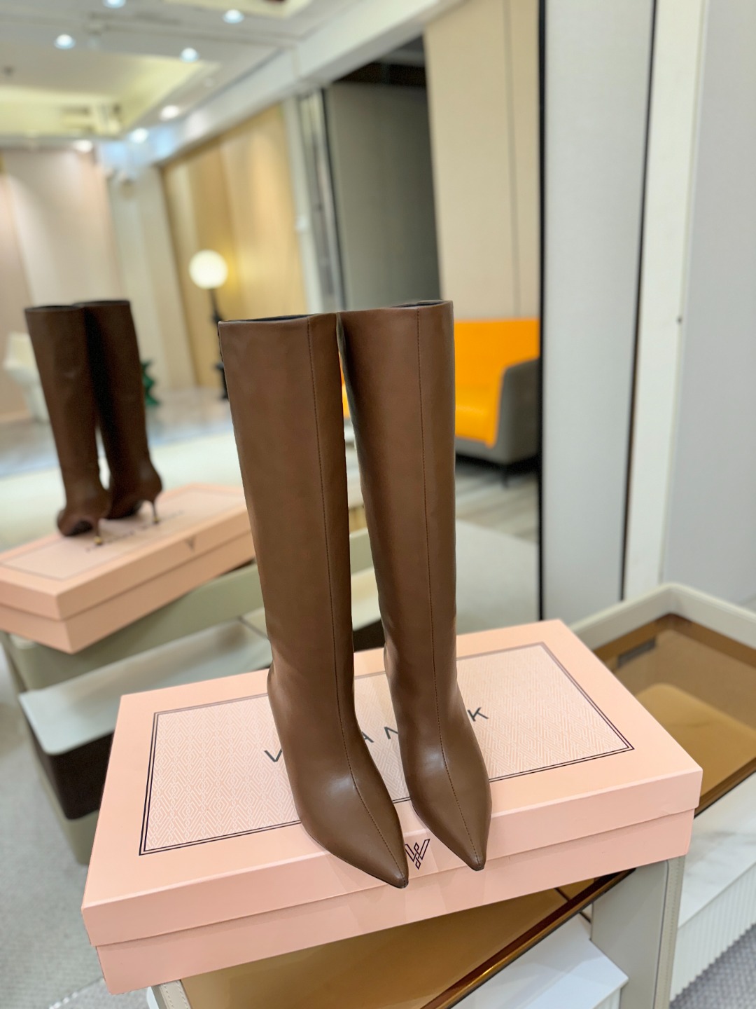 Vanda Novak 正品代购支持验货 秋冬 备货中，可正常接单 小牛皮尺码:34－42 {41.42