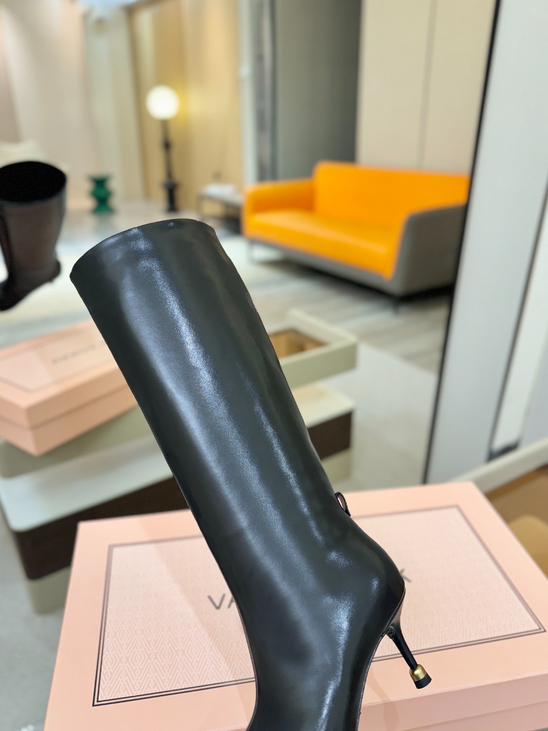 Vanda Novak 正品代购支持验货 秋冬 备货中，可正常接单 小牛皮尺码:34－42 {41.42