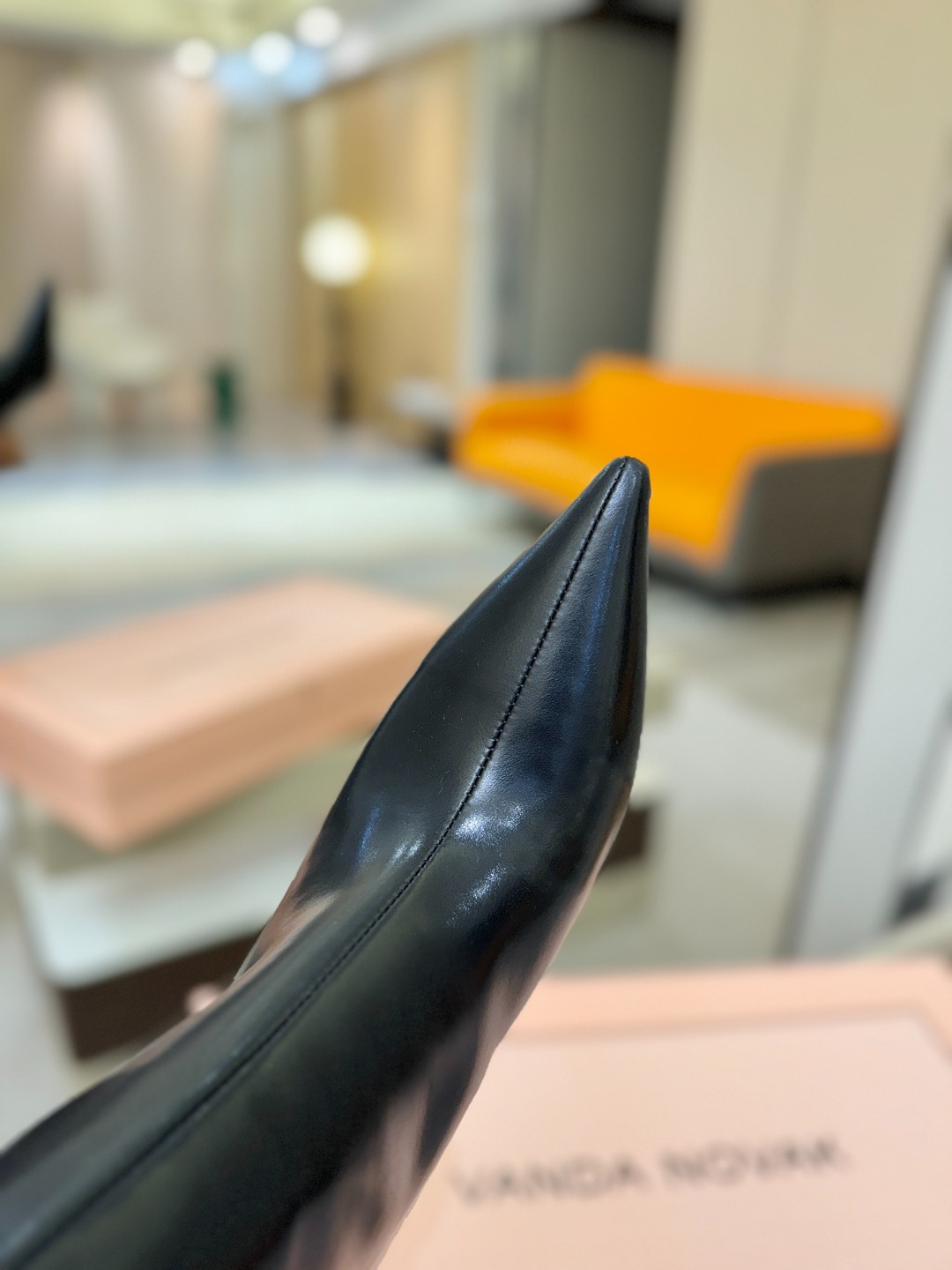 Vanda Novak 正品代购支持验货 秋冬 备货中，可正常接单 小牛皮尺码:34－42 {41.42