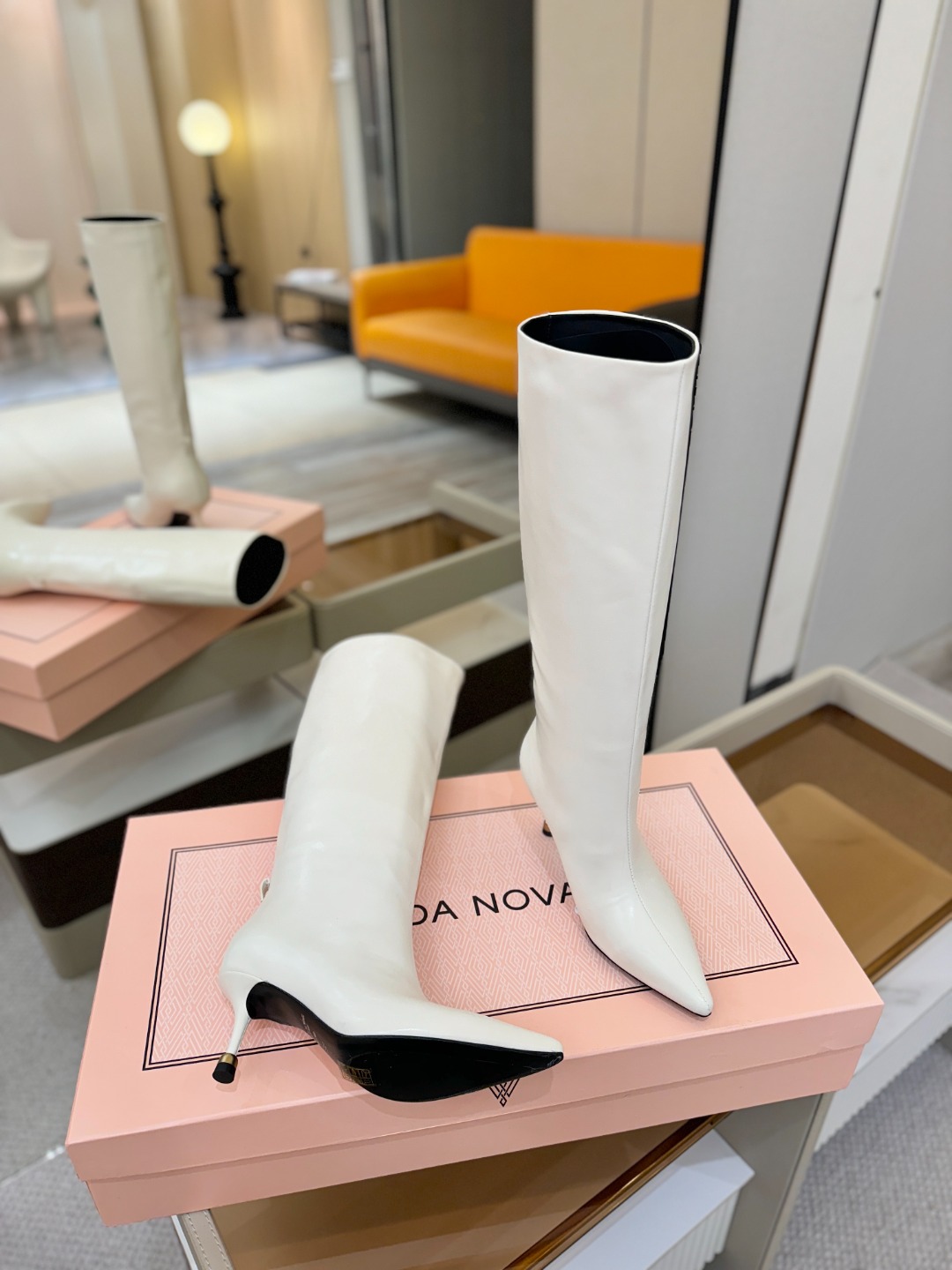 Vanda Novak 正品代购支持验货 秋冬 备货中，可正常接单 小牛皮尺码:34－42 {41.42