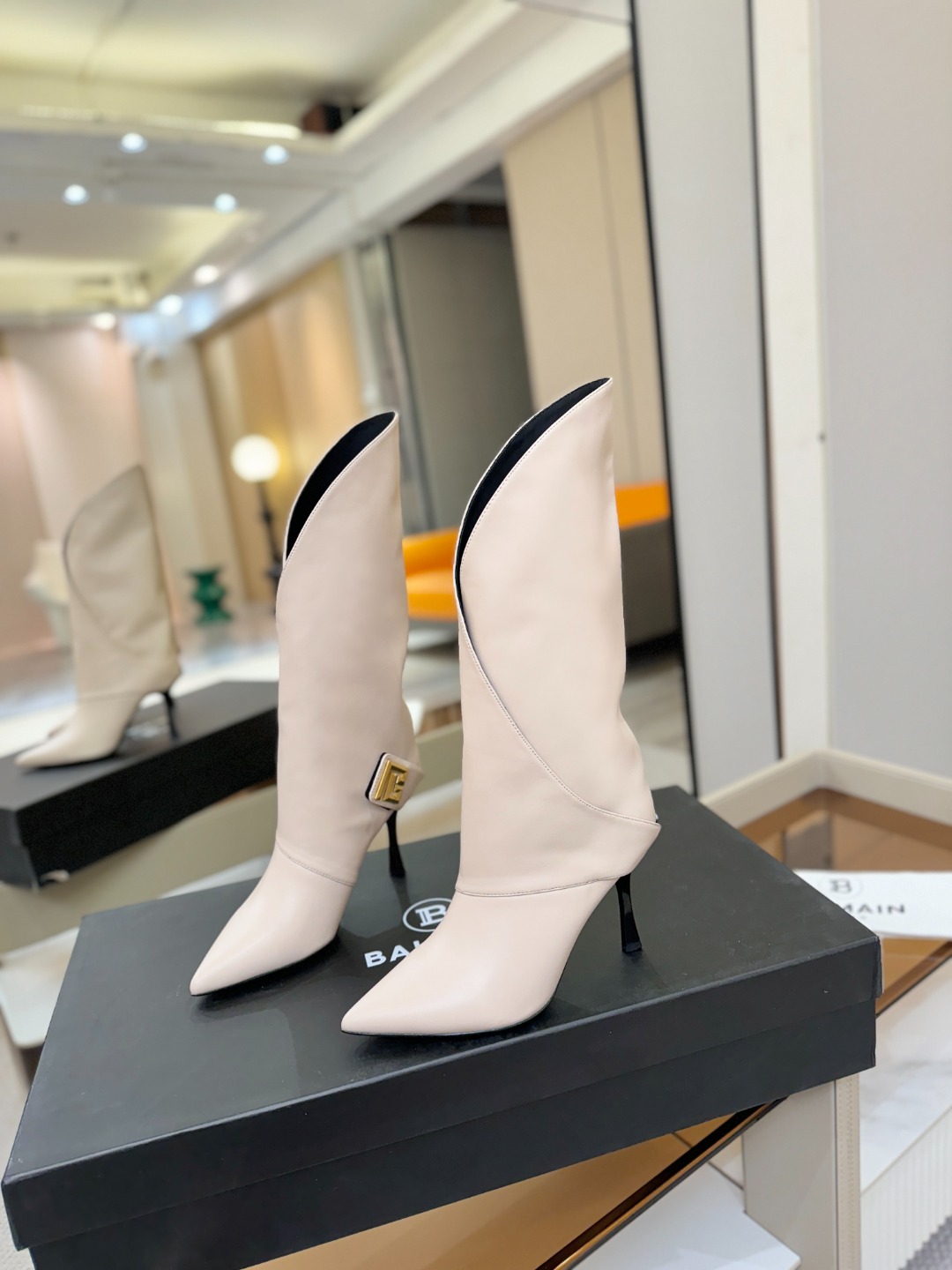 价格:620 Blamain 巴尔曼💓👢独家首发 𝑩𝒍𝒂𝒎𝒂𝒊𝒏 巴尔曼 𝑭𝒘 秋冬季新款 Balmai