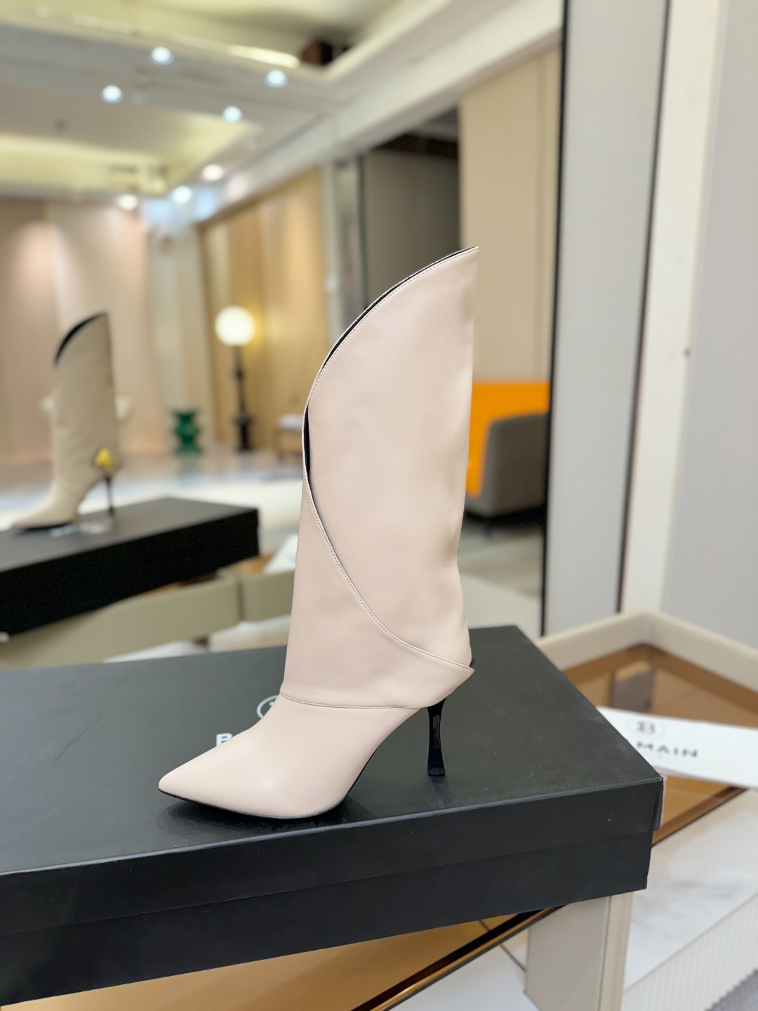 价格:620 Blamain 巴尔曼💓👢独家首发 𝑩𝒍𝒂𝒎𝒂𝒊𝒏 巴尔曼 𝑭𝒘 秋冬季新款 Balmai