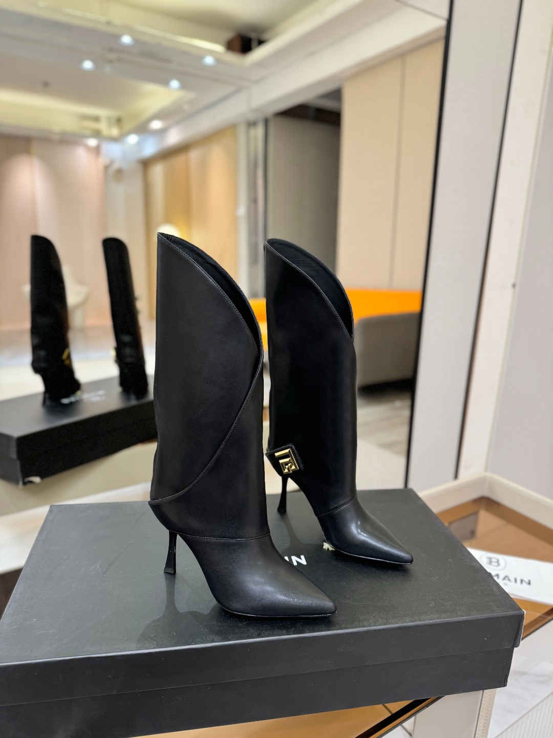 价格:620 Blamain 巴尔曼💓👢独家首发 𝑩𝒍𝒂𝒎𝒂𝒊𝒏 巴尔曼 𝑭𝒘 秋冬季新款 Balmai