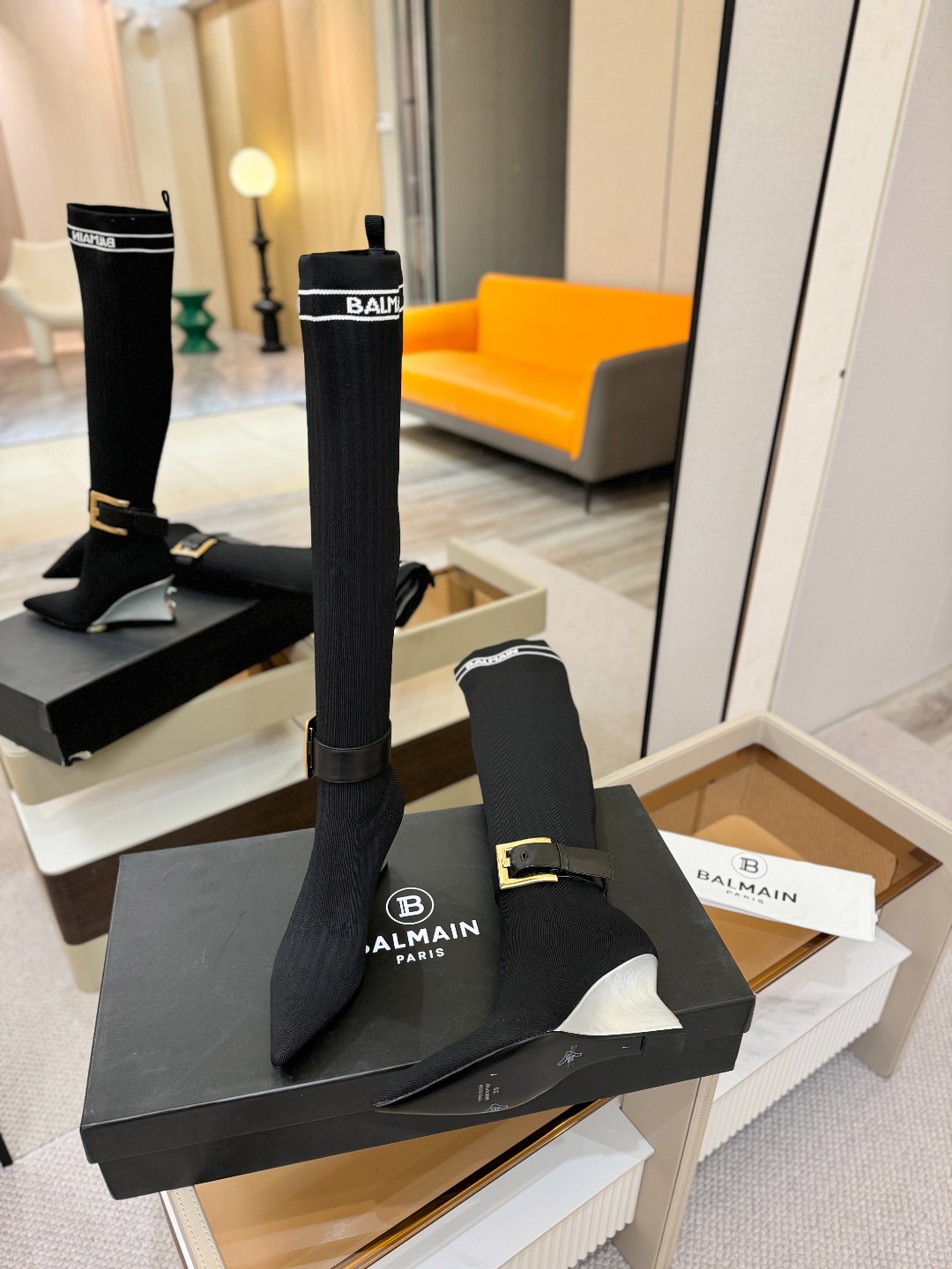 Balmain巴尔曼2025秋冬新款针织过膝弹力靴！海外订购原版1:1完美复刻！📛鞋面：原版定制飞织鞋面