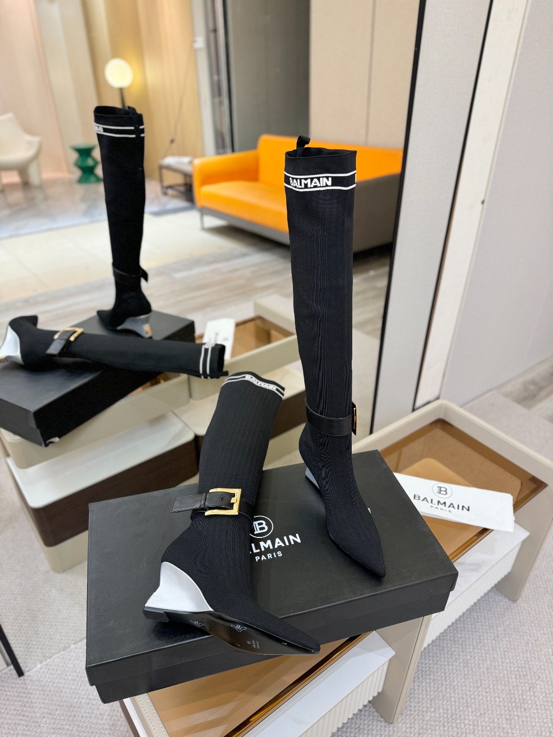 Balmain巴尔曼2025秋冬新款针织过膝弹力靴！海外订购原版1:1完美复刻！📛鞋面：原版定制飞织鞋面