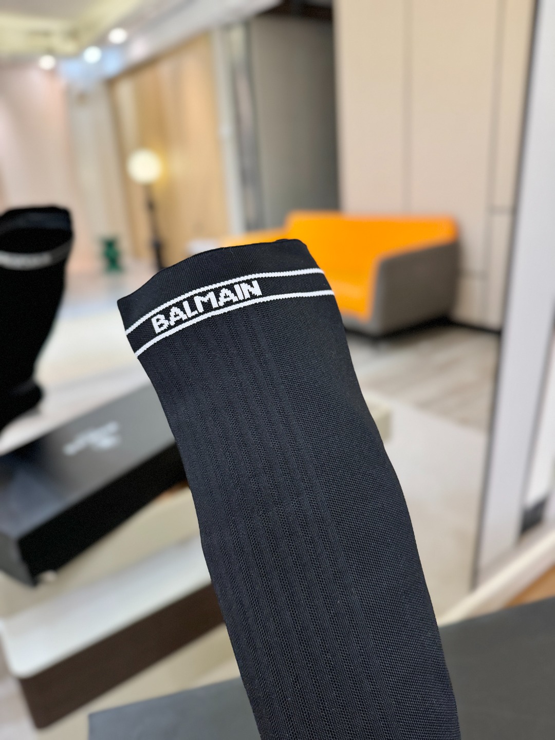 Balmain巴尔曼2025秋冬新款针织过膝弹力靴！海外订购原版1:1完美复刻！📛鞋面：原版定制飞织鞋面