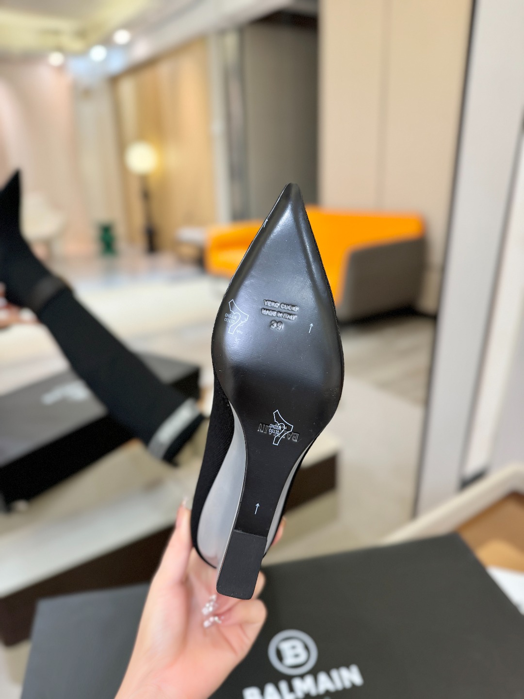 Balmain巴尔曼2025秋冬新款针织过膝弹力靴！海外订购原版1:1完美复刻！📛鞋面：原版定制飞织鞋面