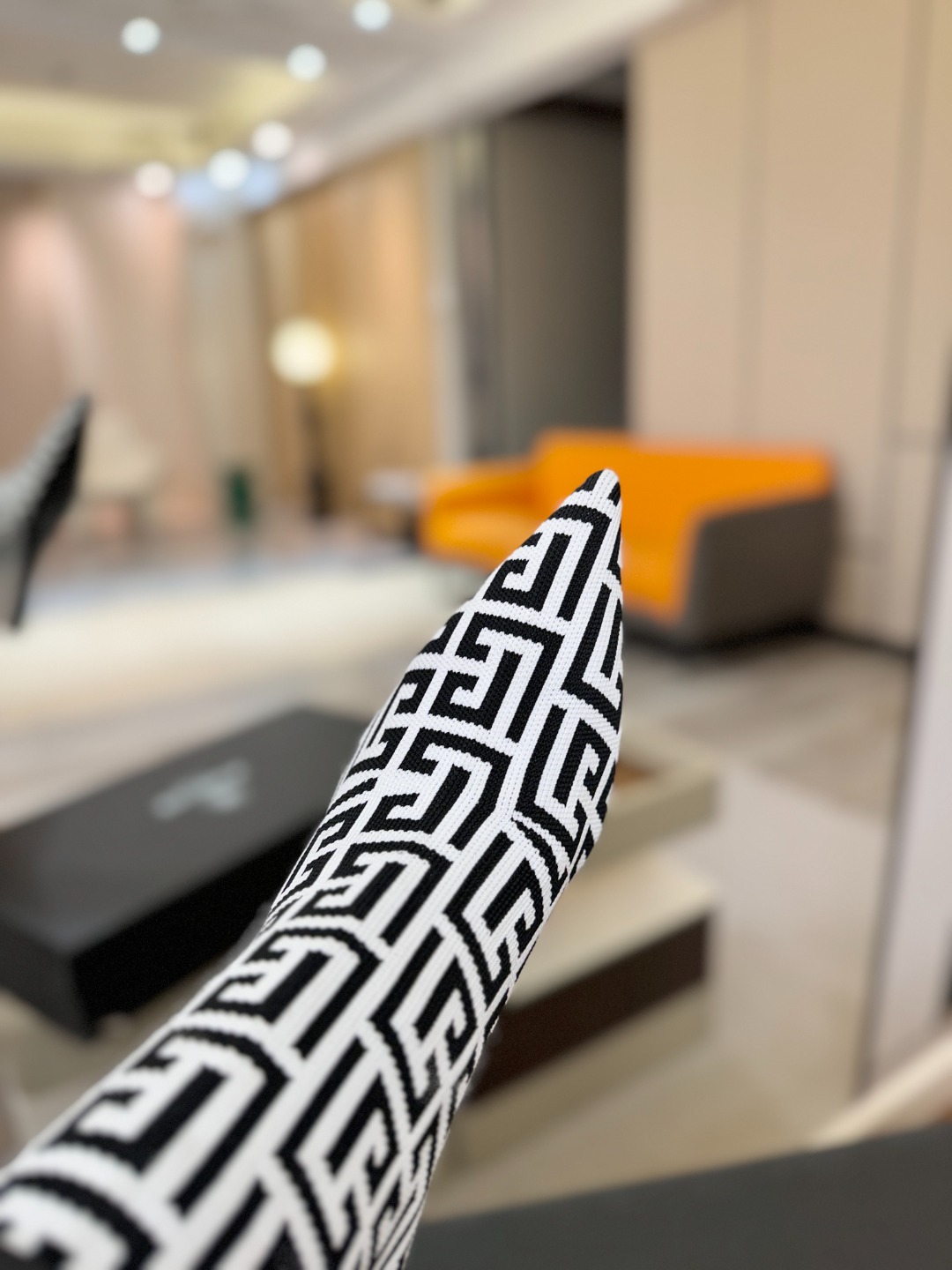 Balmain巴尔曼2025秋冬新款针织过膝弹力靴！海外订购原版1:1完美复刻！📛鞋面：原版定制飞织鞋面