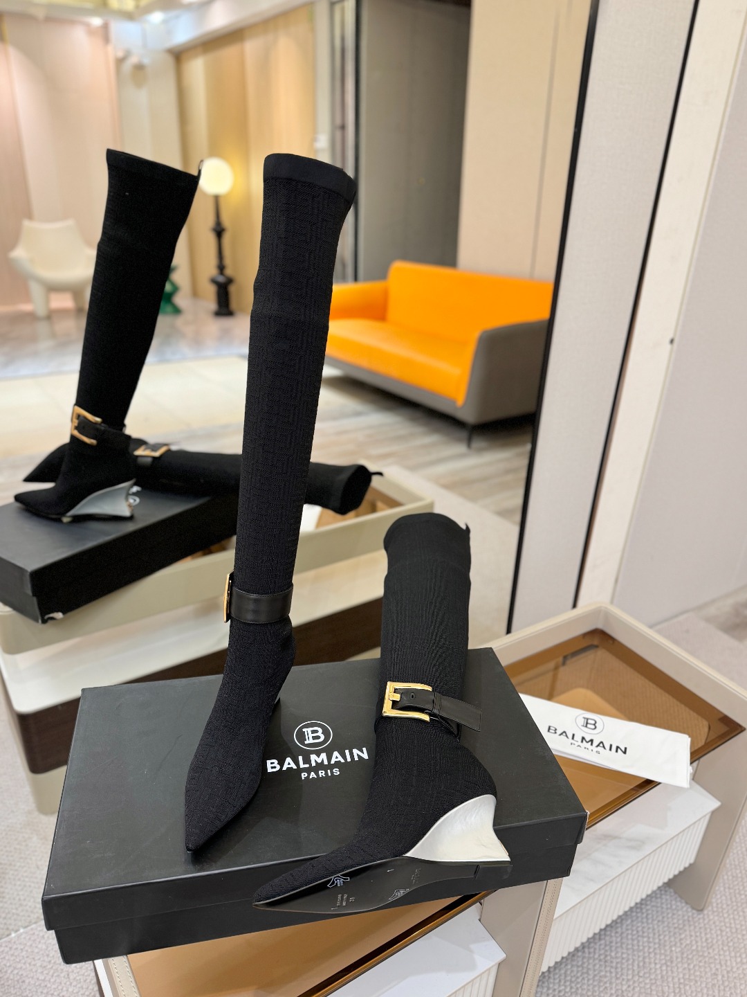 Balmain巴尔曼2025秋冬新款针织过膝弹力靴！海外订购原版1:1完美复刻！📛鞋面：原版定制飞织鞋面