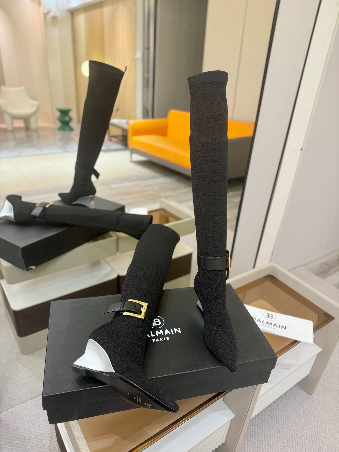 Balmain巴尔曼2025秋冬新款针织过膝弹力靴！海外订购原版1:1完美复刻！📛鞋面：原版定制飞织鞋面