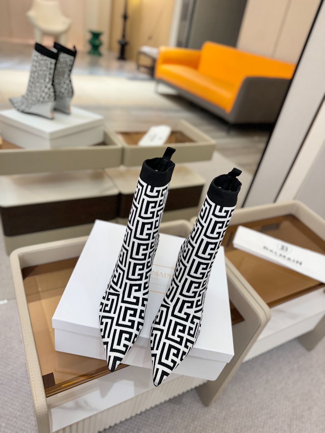 Balmain巴尔曼2025秋冬新款针织过膝弹力靴！海外订购原版1:1完美复刻！📛鞋面：原版定制飞织鞋面