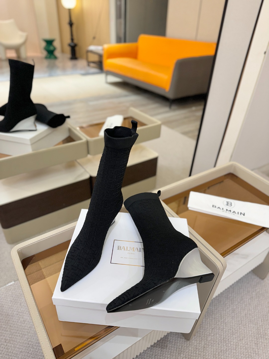 Balmain巴尔曼2025秋冬新款针织过膝弹力靴！海外订购原版1:1完美复刻！📛鞋面：原版定制飞织鞋面