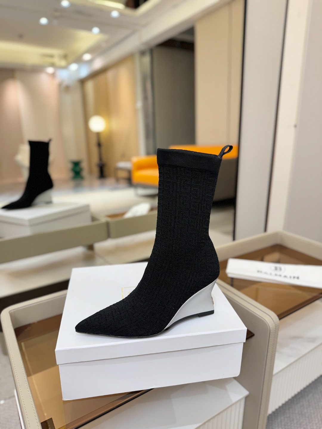 Balmain巴尔曼2025秋冬新款针织过膝弹力靴！海外订购原版1:1完美复刻！📛鞋面：原版定制飞织鞋面