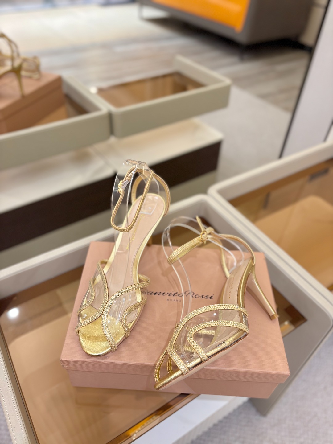 Gianvito Rossi 👠顶级版本！代购品质！👡施华洛奇水钻圆头高跟拖鞋，宛如从童话中走来的仙履😜