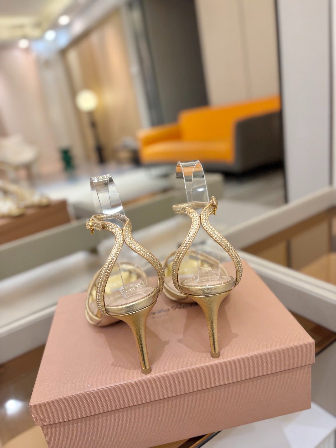 Gianvito Rossi 👠顶级版本！代购品质！👡施华洛奇水钻圆头高跟拖鞋，宛如从童话中走来的仙履😜