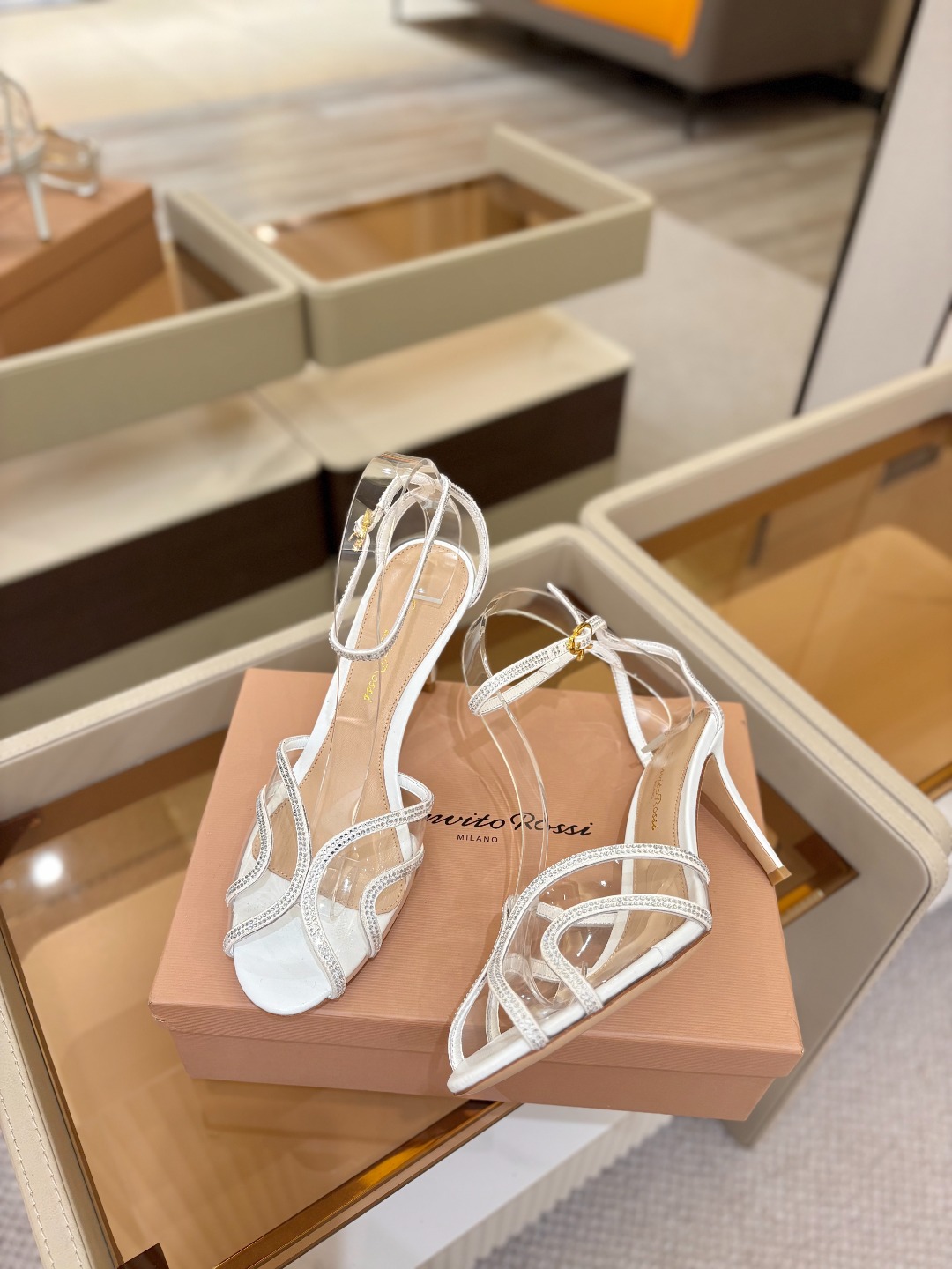 Gianvito Rossi 👠顶级版本！代购品质！👡施华洛奇水钻圆头高跟拖鞋，宛如从童话中走来的仙履😜