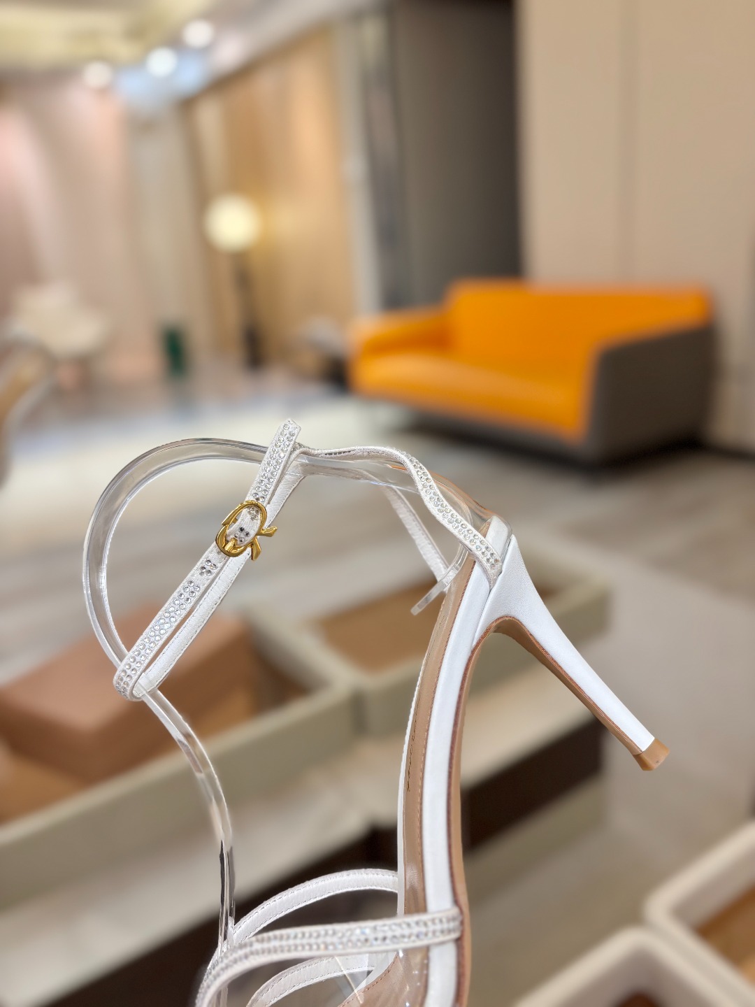 Gianvito Rossi 👠顶级版本！代购品质！👡施华洛奇水钻圆头高跟拖鞋，宛如从童话中走来的仙履😜