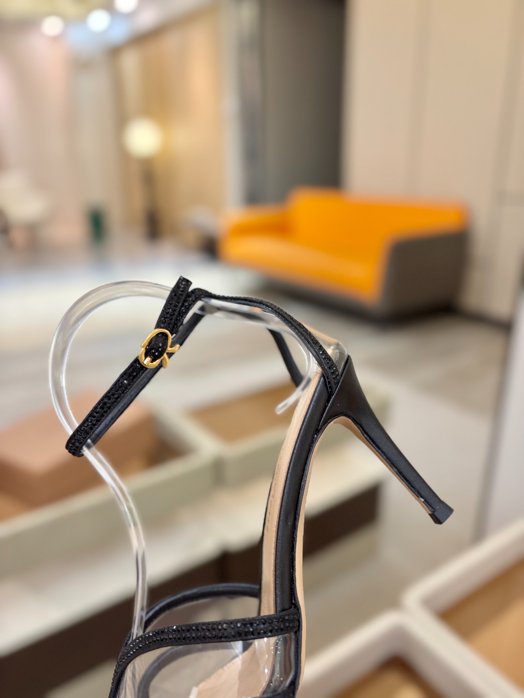 Gianvito Rossi 👠顶级版本！代购品质！👡施华洛奇水钻圆头高跟拖鞋，宛如从童话中走来的仙履😜