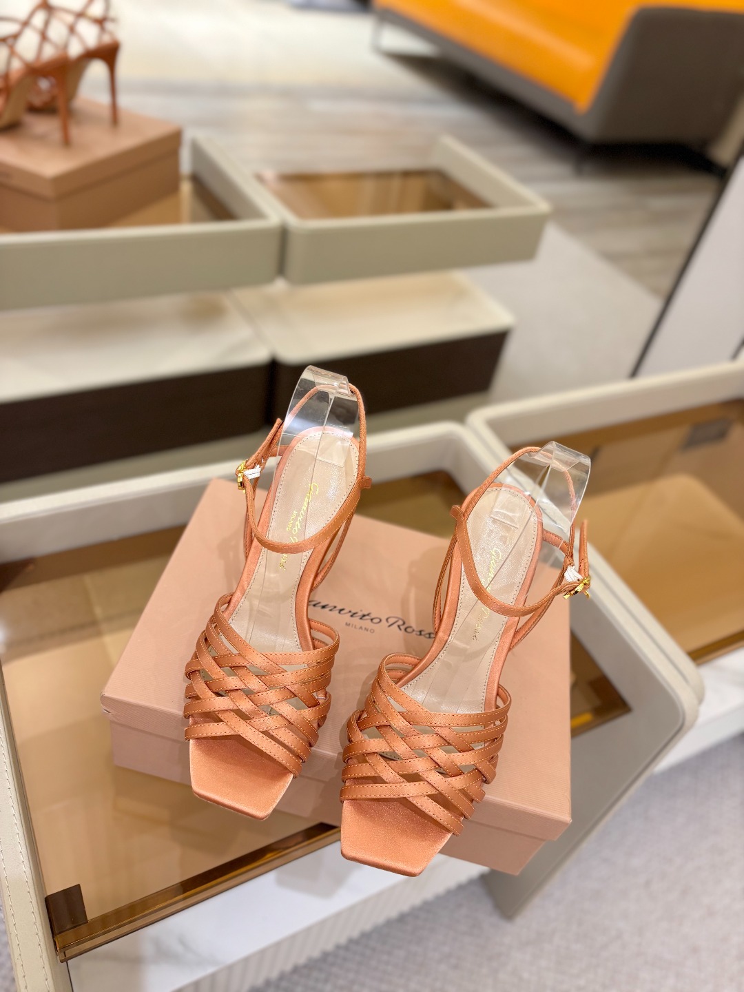 Gianvito Rossi 👠 原版开发 顶级版本 代购品质GianvitoRossi👡这双带子高跟凉