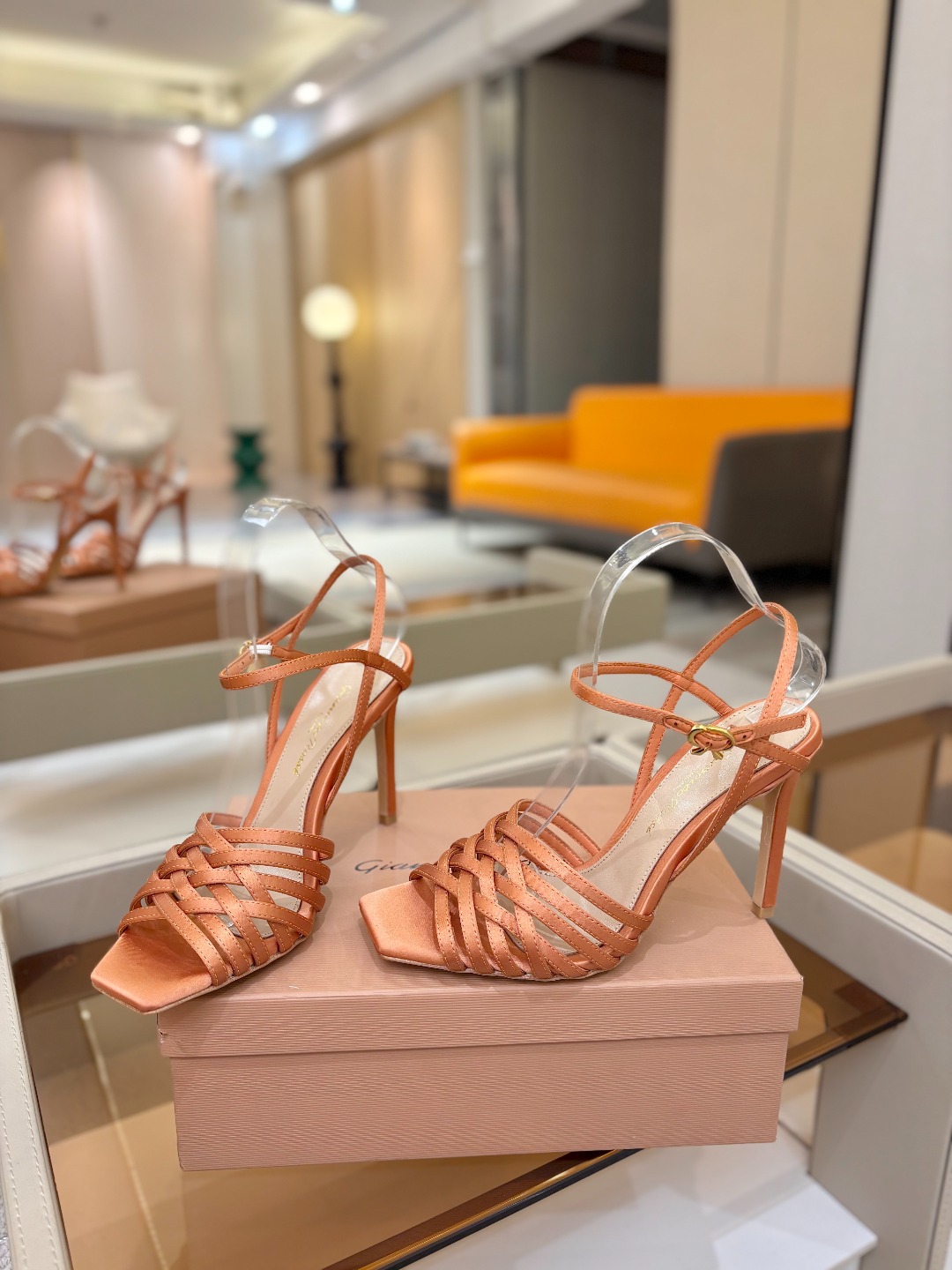 Gianvito Rossi 👠 原版开发 顶级版本 代购品质GianvitoRossi👡这双带子高跟凉