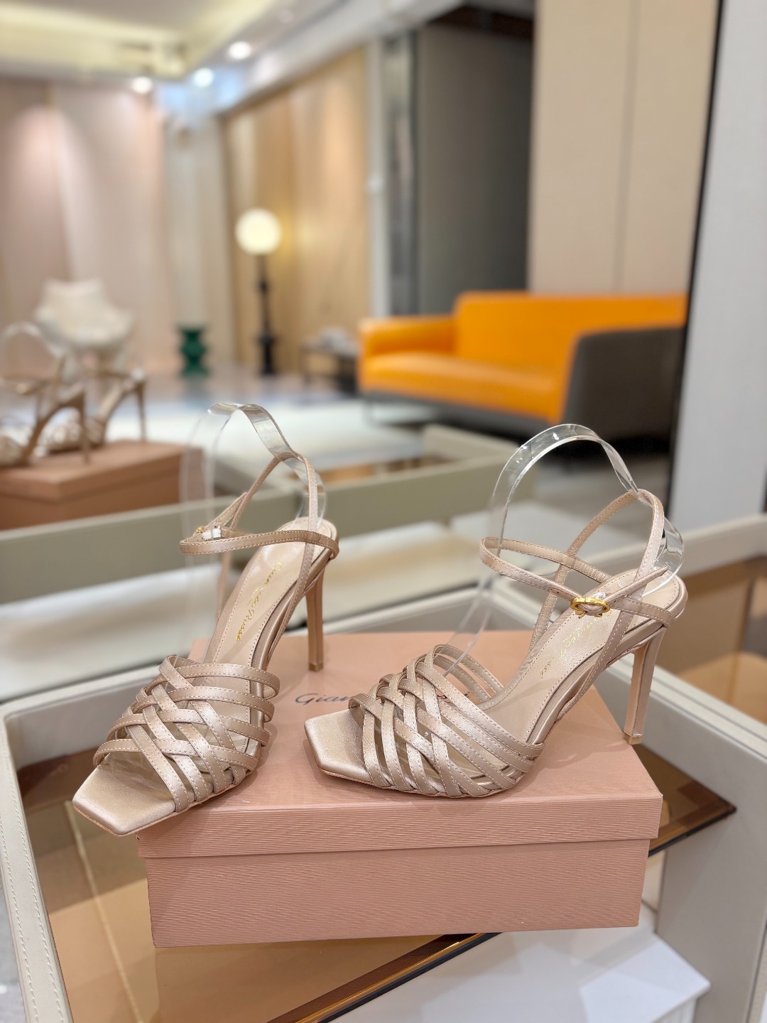 Gianvito Rossi 👠 原版开发 顶级版本 代购品质GianvitoRossi👡这双带子高跟凉