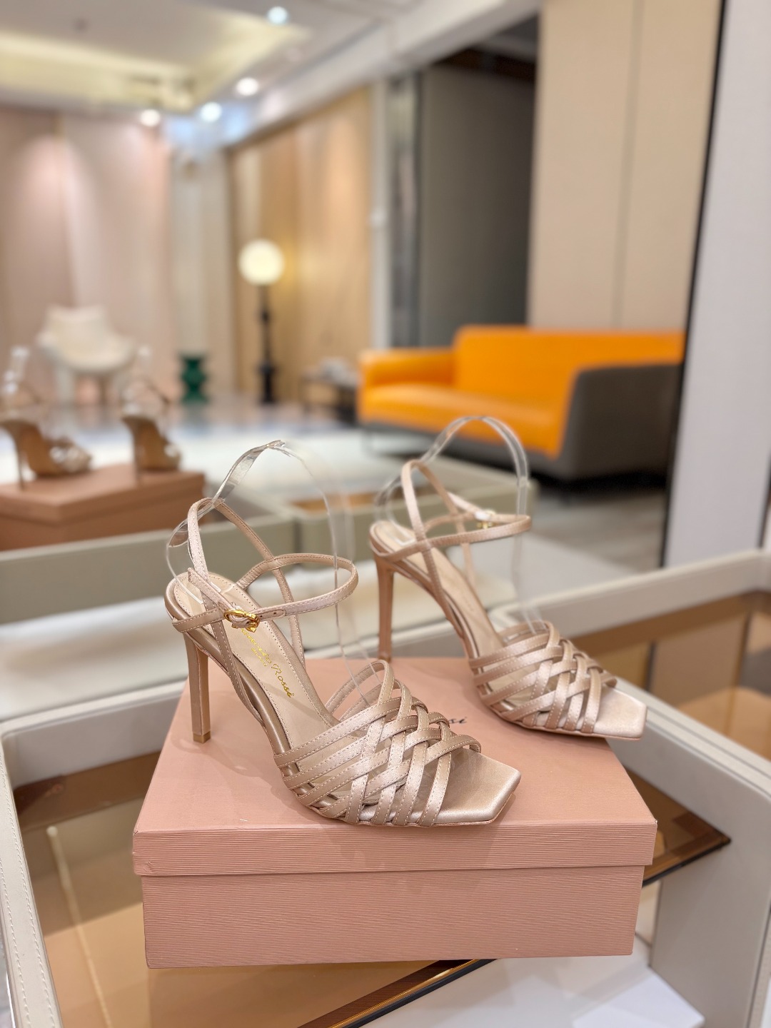 Gianvito Rossi 👠 原版开发 顶级版本 代购品质GianvitoRossi👡这双带子高跟凉