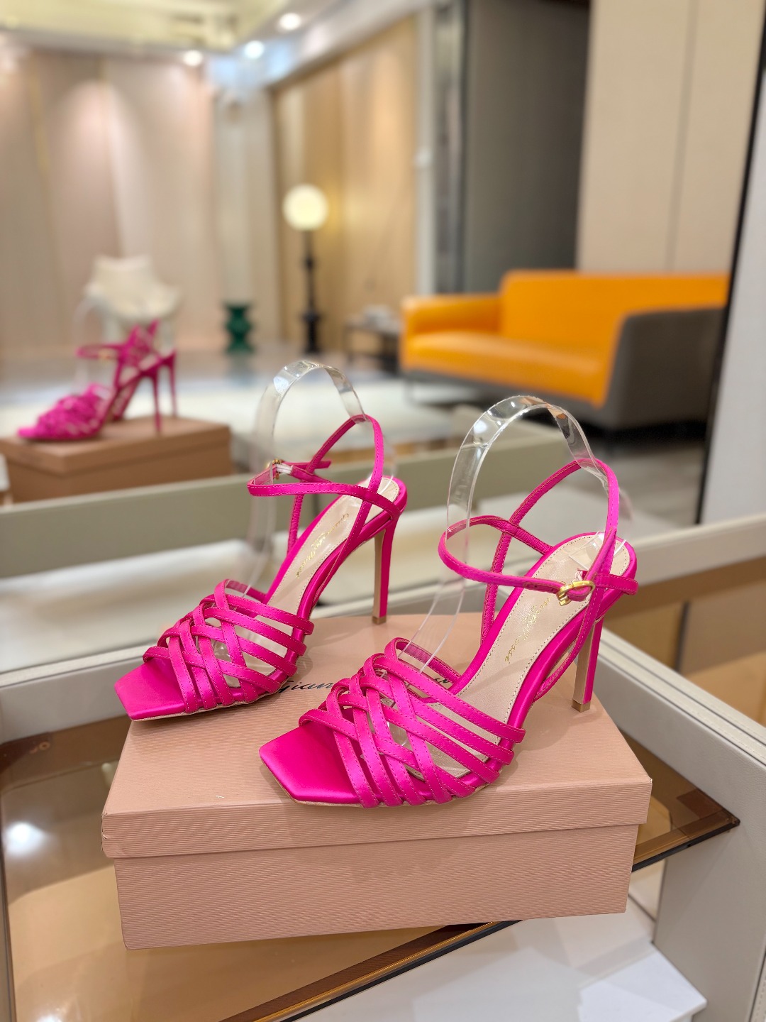 Gianvito Rossi 👠 原版开发 顶级版本 代购品质GianvitoRossi👡这双带子高跟凉