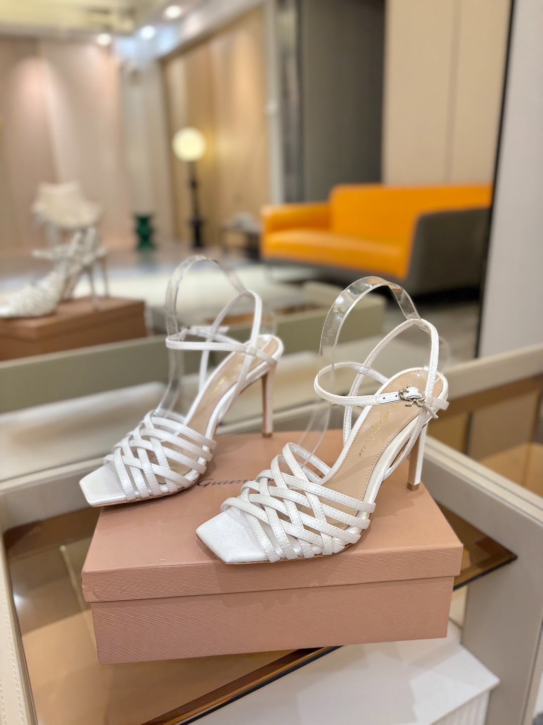 Gianvito Rossi 👠 原版开发 顶级版本 代购品质GianvitoRossi👡这双带子高跟凉