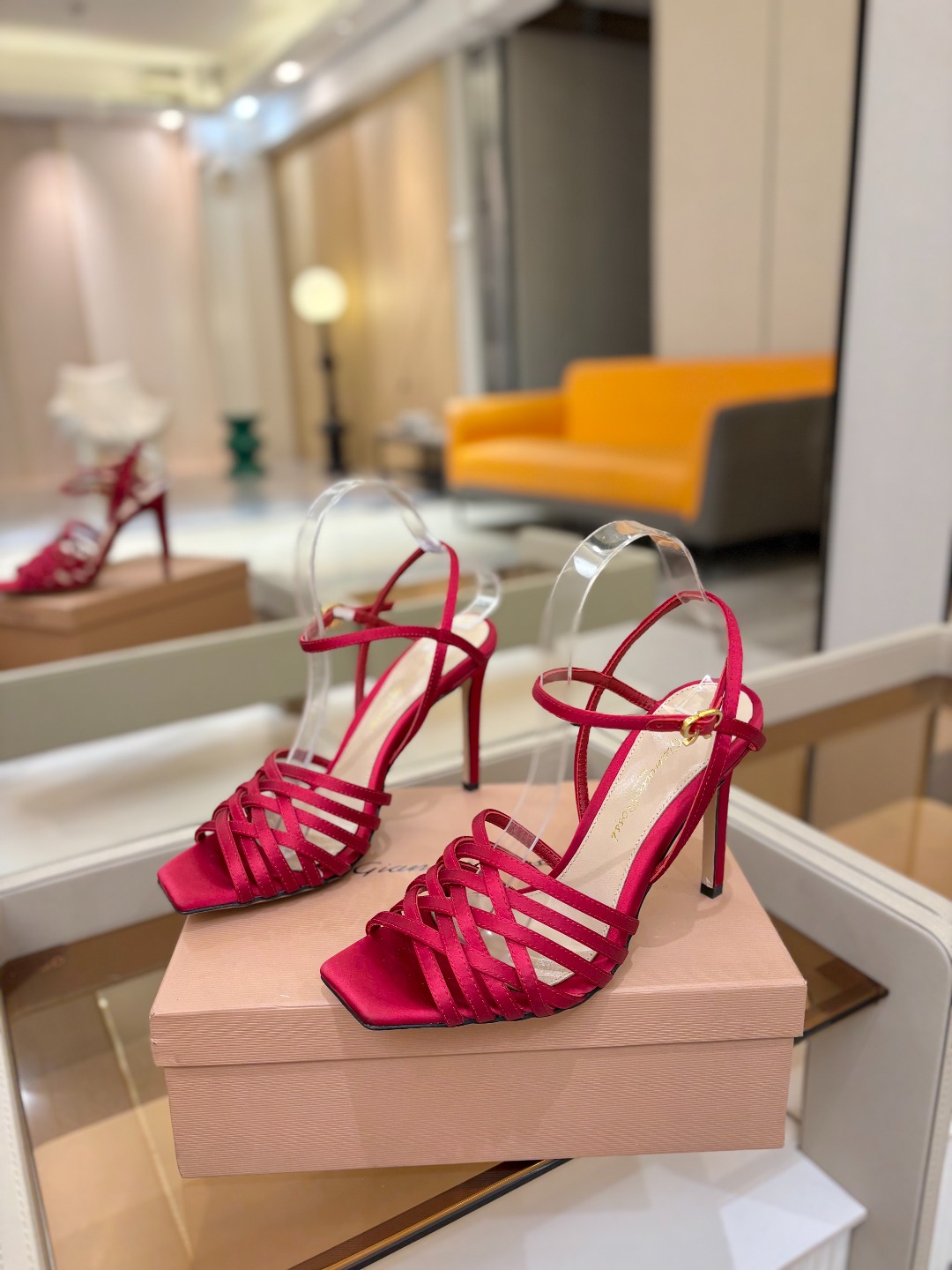 Gianvito Rossi 👠 原版开发 顶级版本 代购品质GianvitoRossi👡这双带子高跟凉