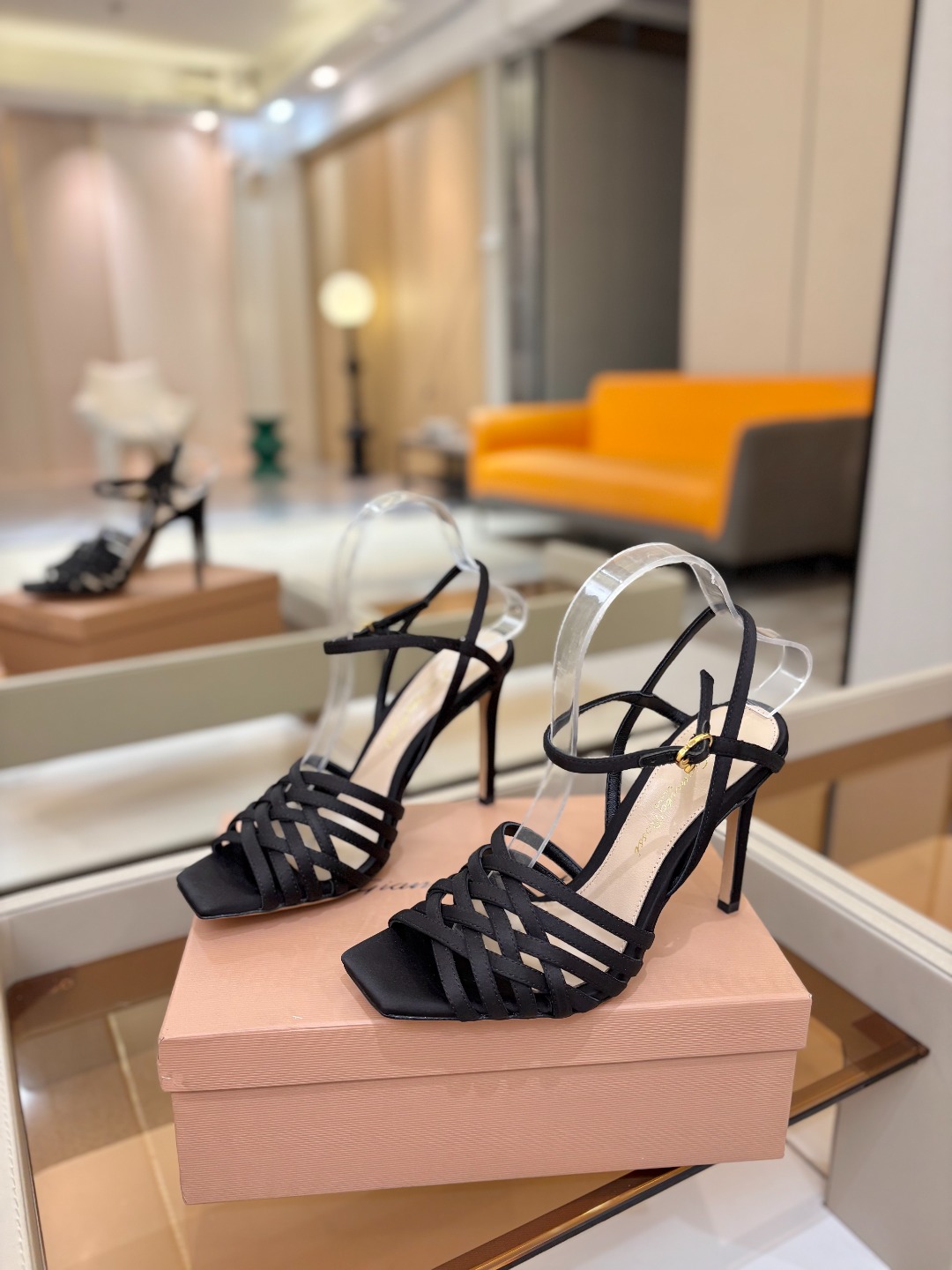 Gianvito Rossi 👠 原版开发 顶级版本 代购品质GianvitoRossi👡这双带子高跟凉