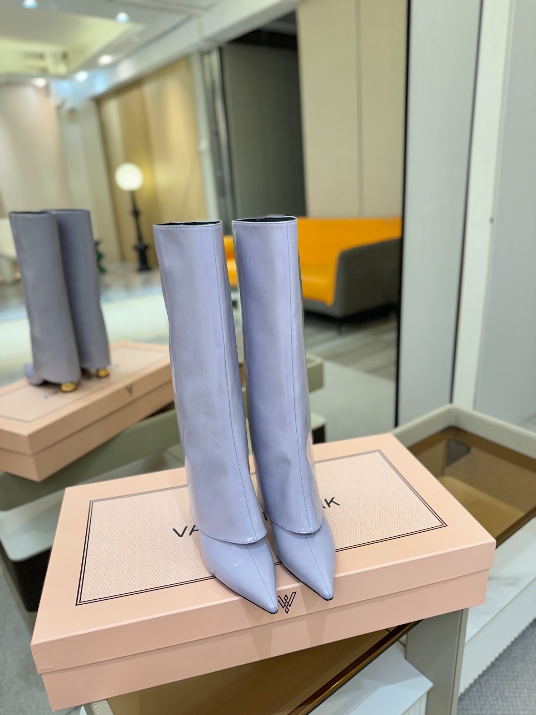 VANDA NOVAK来自意大利品牌 全网独家 鞋跟独特设计酒杯 重磅系列众多联手意大利品牌推出高级感满