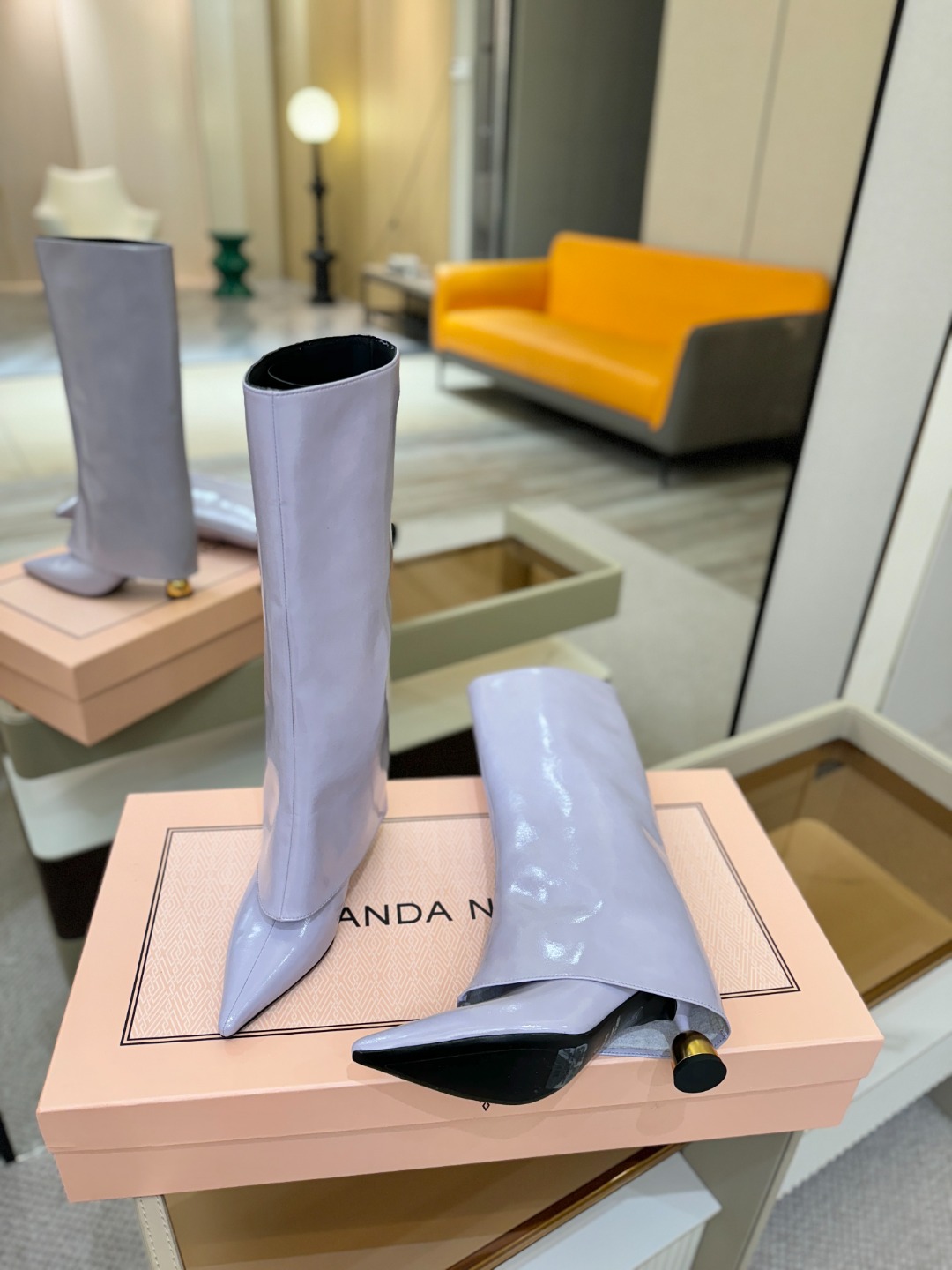 VANDA NOVAK来自意大利品牌 全网独家 鞋跟独特设计酒杯 重磅系列众多联手意大利品牌推出高级感满