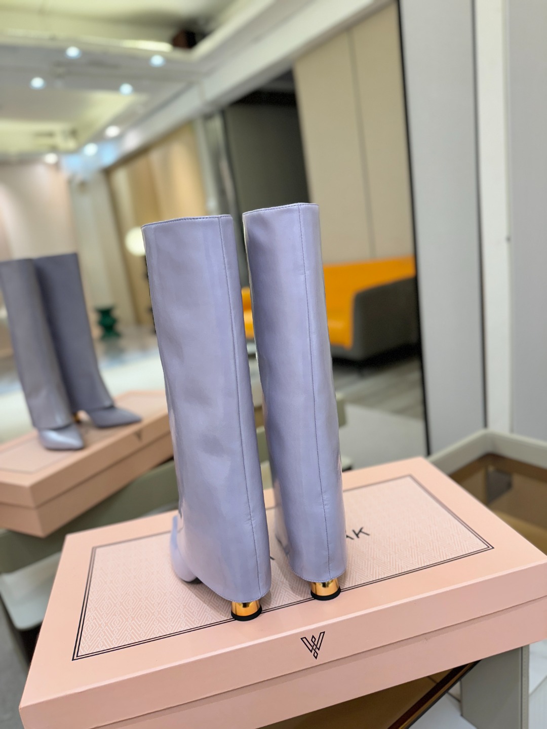 VANDA NOVAK来自意大利品牌 全网独家 鞋跟独特设计酒杯 重磅系列众多联手意大利品牌推出高级感满