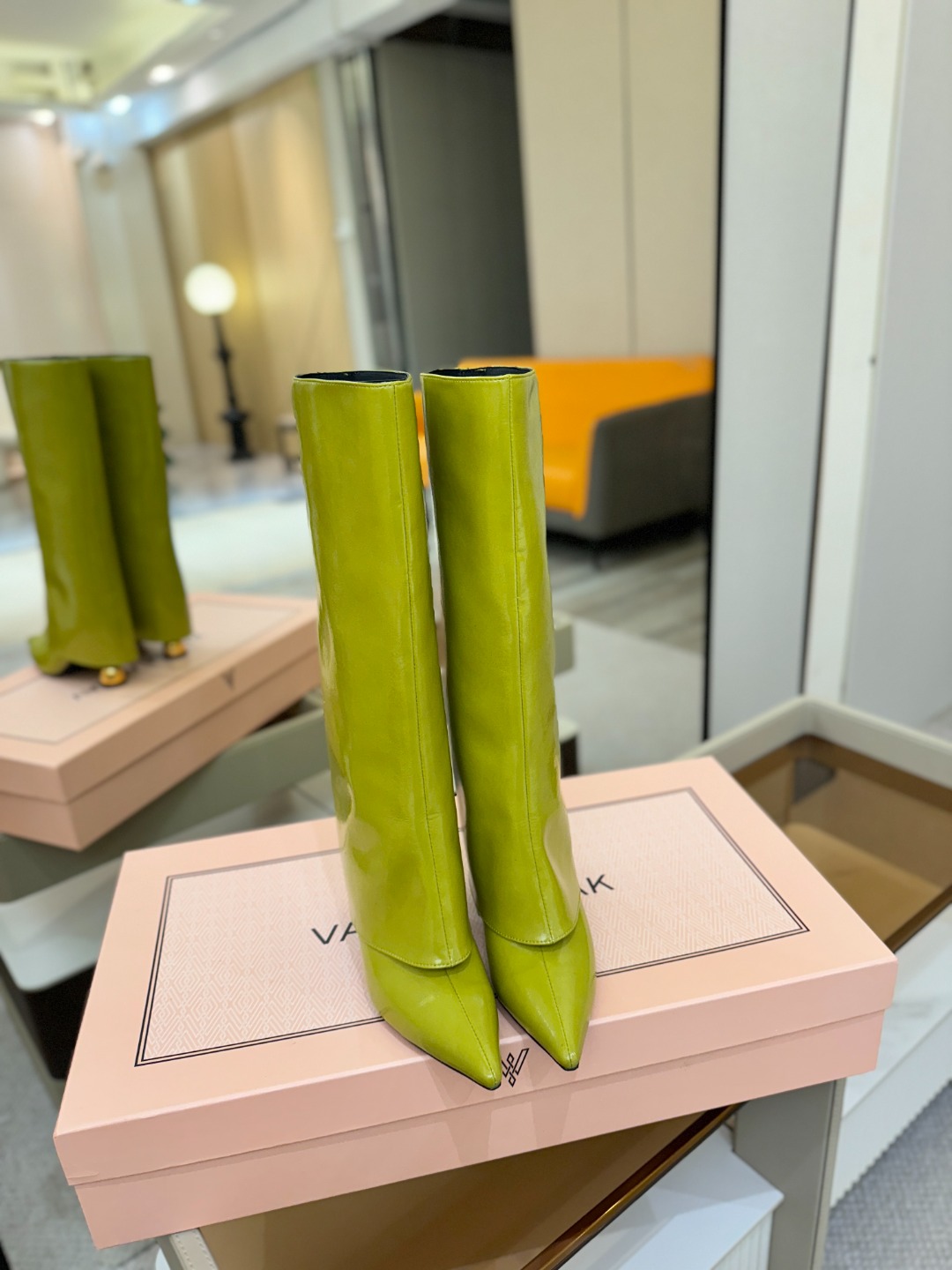 VANDA NOVAK来自意大利品牌 全网独家 鞋跟独特设计酒杯 重磅系列众多联手意大利品牌推出高级感满