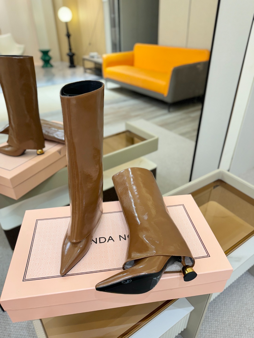 VANDA NOVAK来自意大利品牌 全网独家 鞋跟独特设计酒杯 重磅系列众多联手意大利品牌推出高级感满