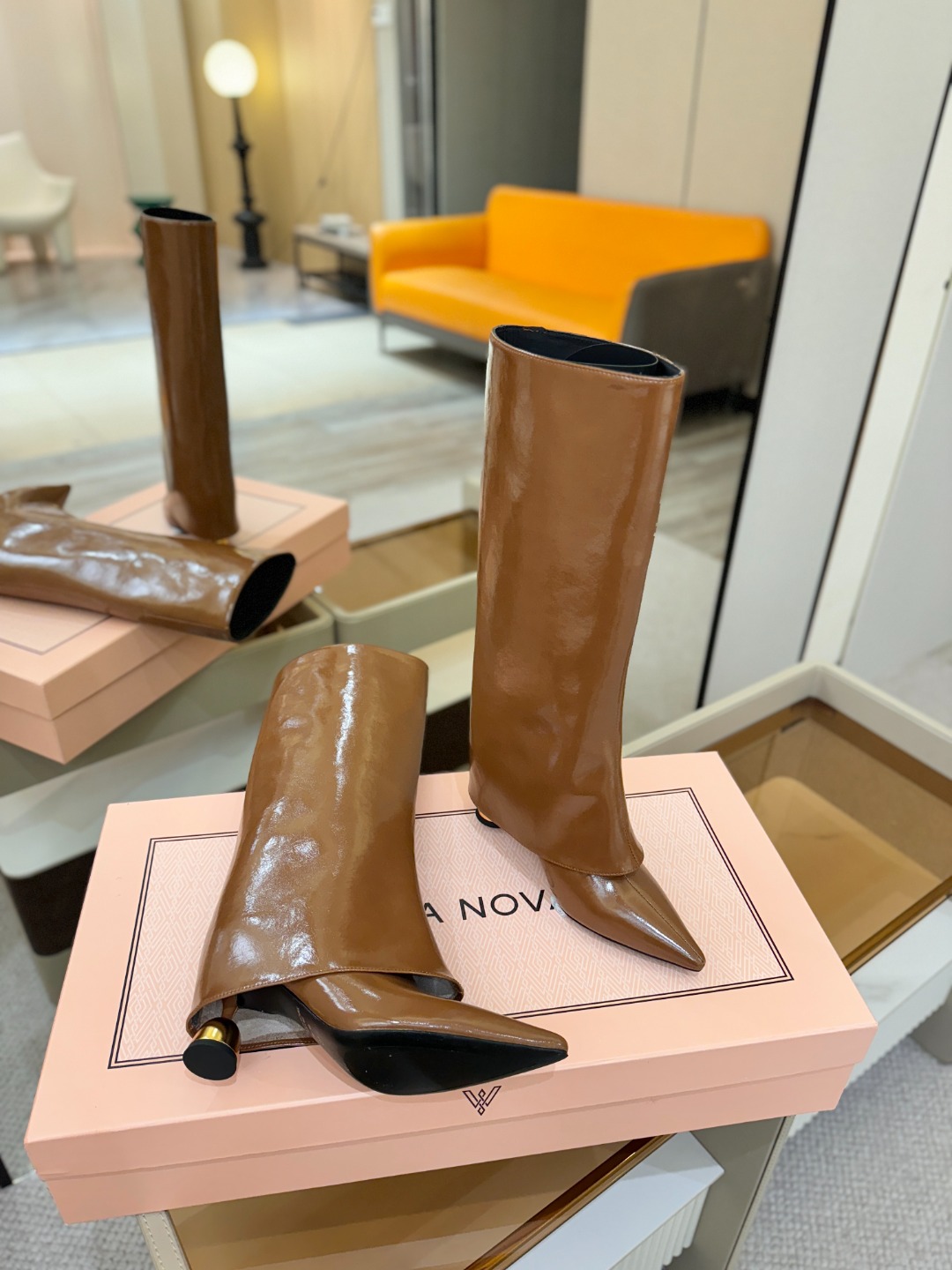 VANDA NOVAK来自意大利品牌 全网独家 鞋跟独特设计酒杯 重磅系列众多联手意大利品牌推出高级感满