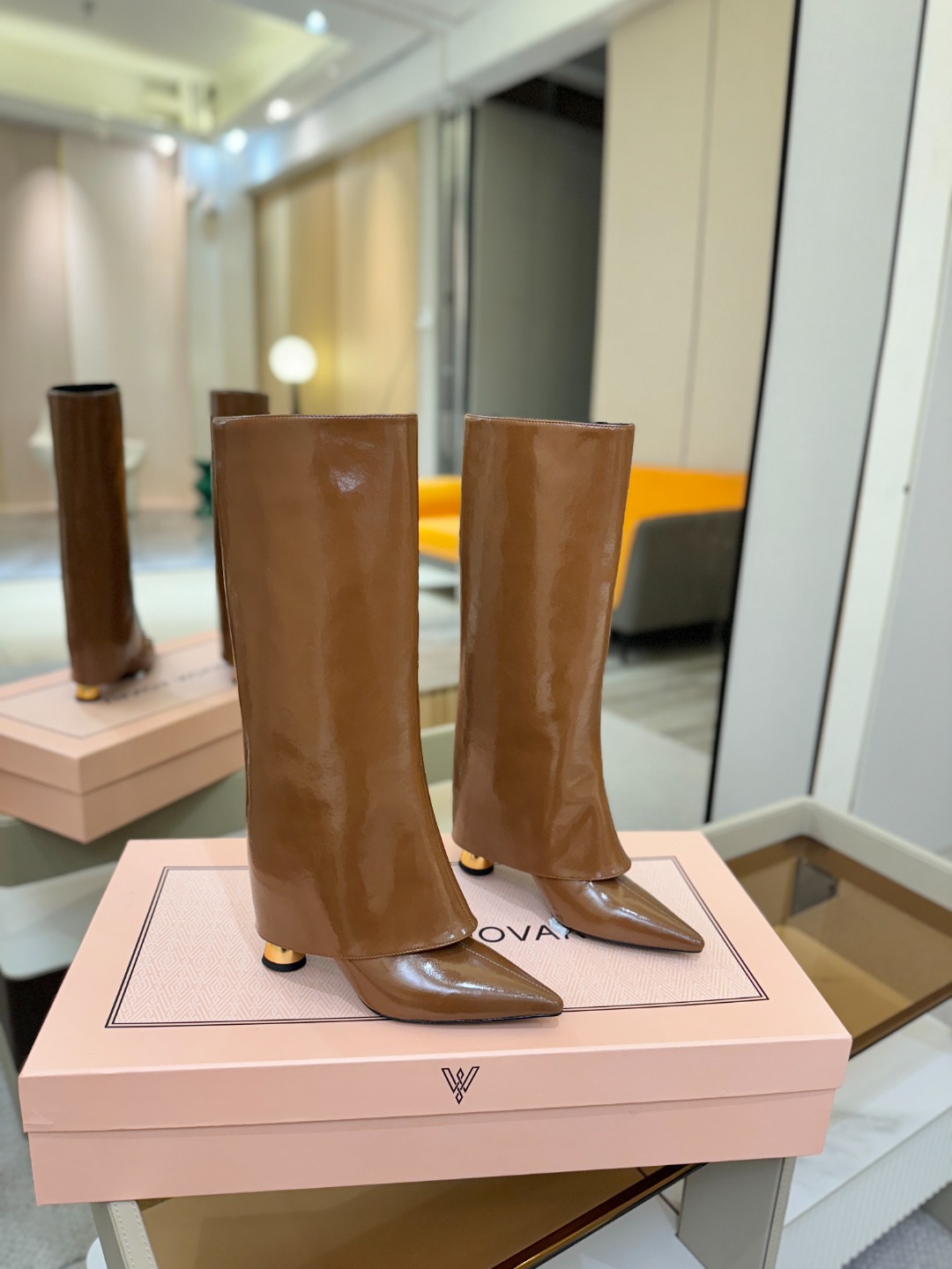 VANDA NOVAK来自意大利品牌 全网独家 鞋跟独特设计酒杯 重磅系列众多联手意大利品牌推出高级感满