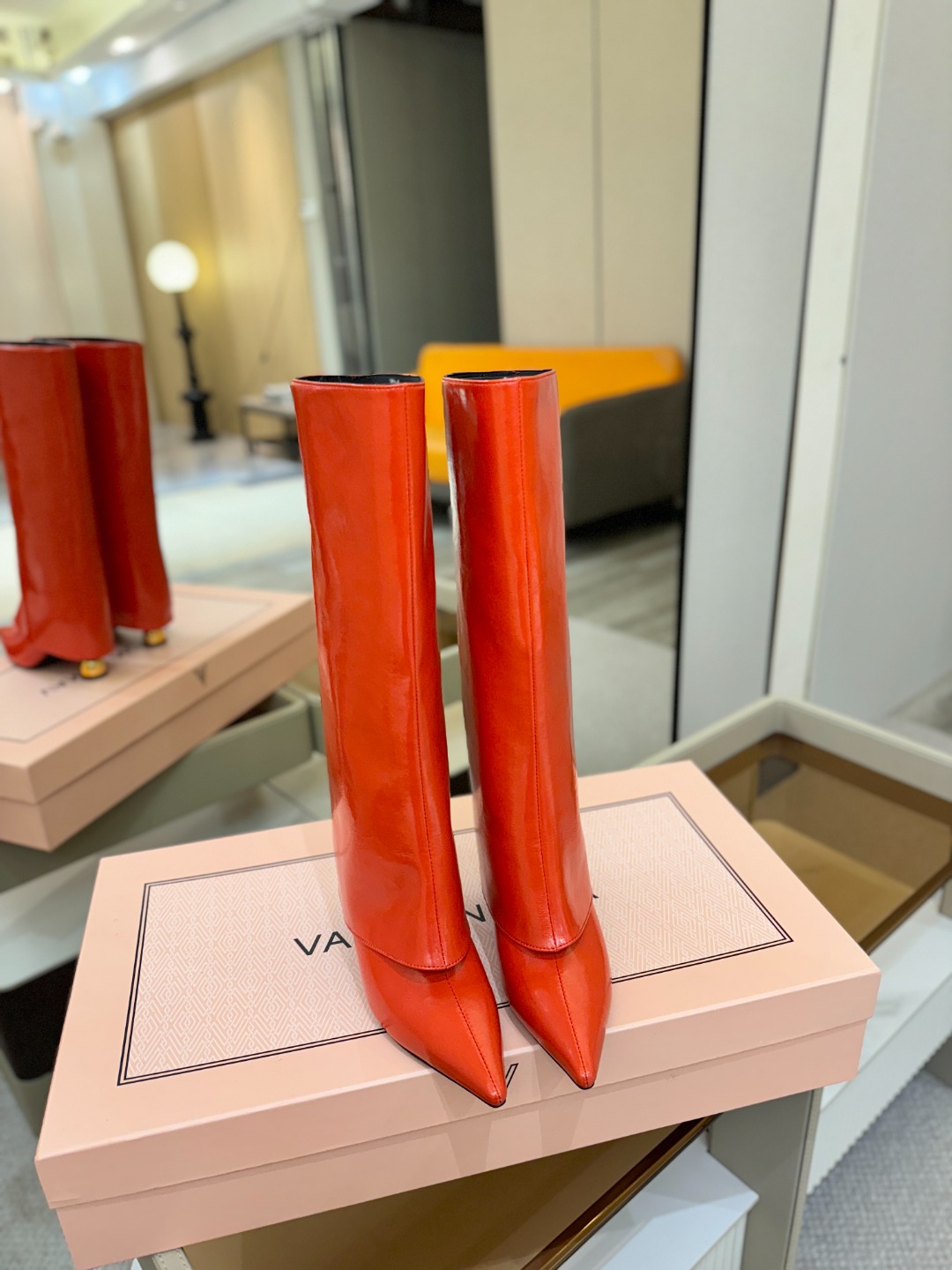 VANDA NOVAK来自意大利品牌 全网独家 鞋跟独特设计酒杯 重磅系列众多联手意大利品牌推出高级感满