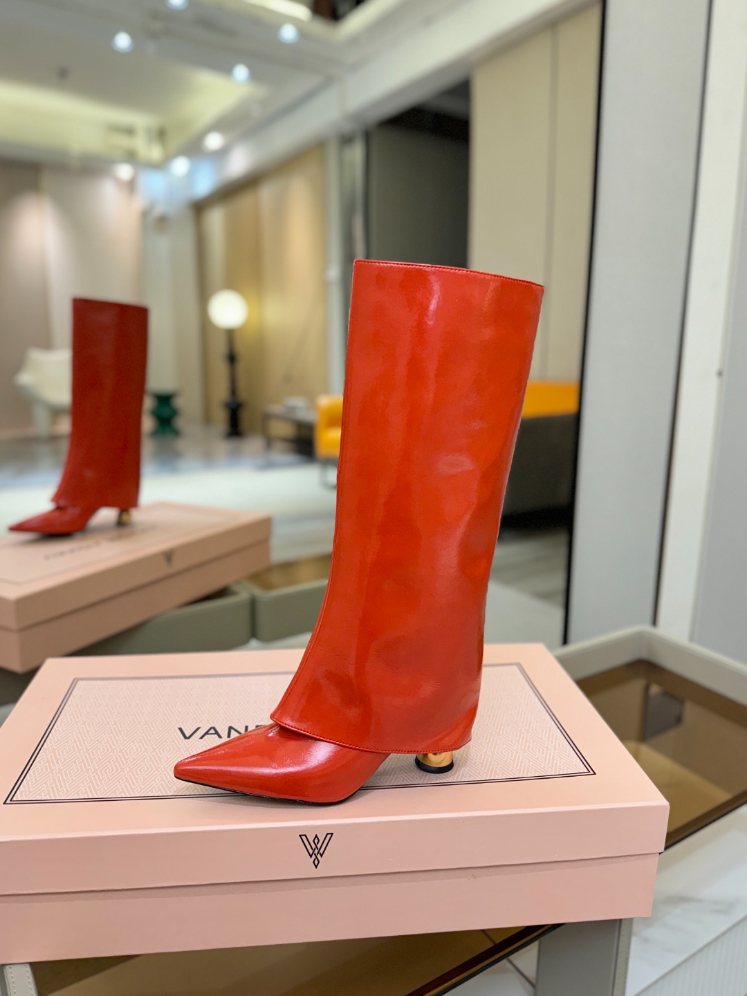 VANDA NOVAK来自意大利品牌 全网独家 鞋跟独特设计酒杯 重磅系列众多联手意大利品牌推出高级感满