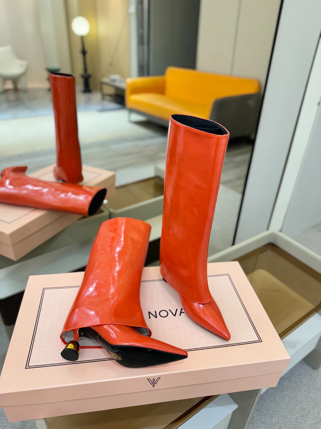 VANDA NOVAK来自意大利品牌 全网独家 鞋跟独特设计酒杯 重磅系列众多联手意大利品牌推出高级感满