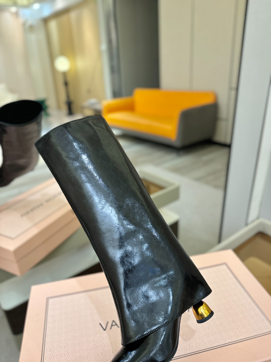 VANDA NOVAK来自意大利品牌 全网独家 鞋跟独特设计酒杯 重磅系列众多联手意大利品牌推出高级感满