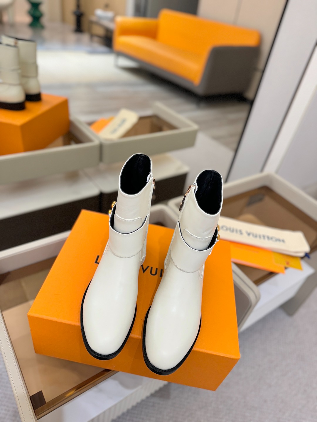 走秀主打 马丁靴 ‼️‼️顶级版本‼️‼️ 高端秋冬战靴 原版购入 一比一完美复刻 全新升级超正鞋楦版型