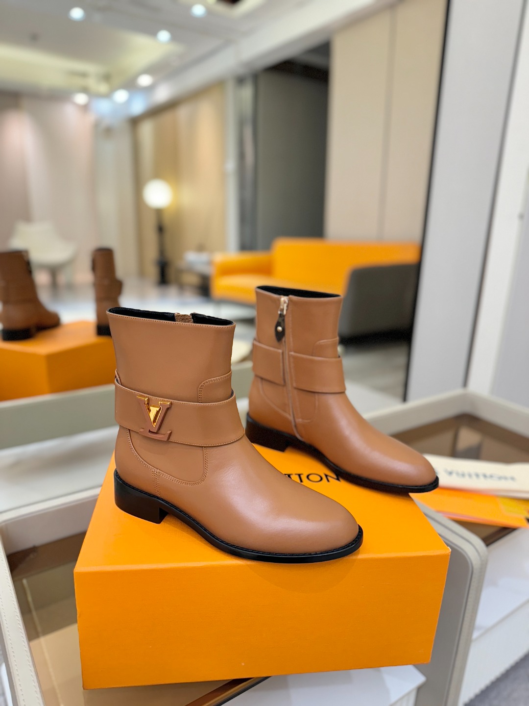 走秀主打 马丁靴 ‼️‼️顶级版本‼️‼️ 高端秋冬战靴 原版购入 一比一完美复刻 全新升级超正鞋楦版型